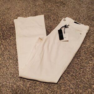 NWT Vince Flare Leg Jeans Optic White 30